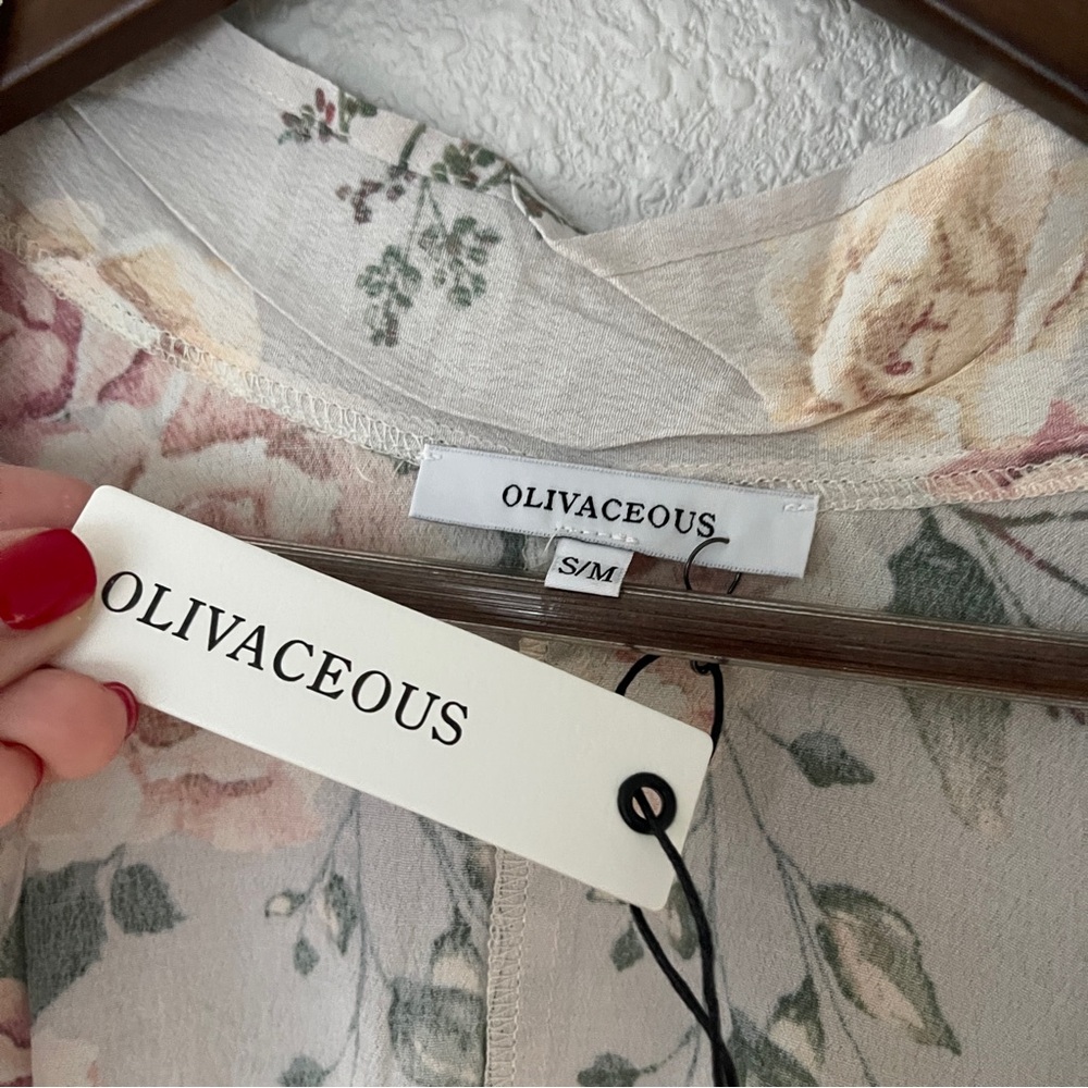 Olivaceous Floral Button Down Shirt - lavender cream and Sage S/M NWT - Picture 5 of 5